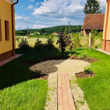 Vendvideki Pihenohazak * Felsoszolnok