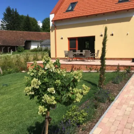 Vendvidéki Pihenőházak
