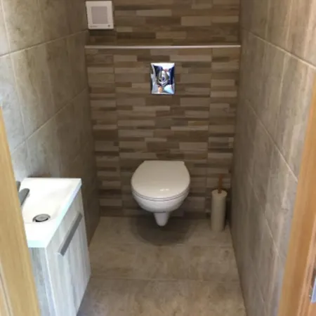 Vendvideki Pihenohazak Apartment Felsoszolnok