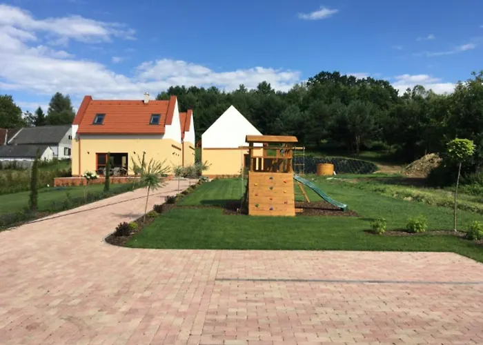 Vendvidéki Pihenőházak * Felsőszölnök