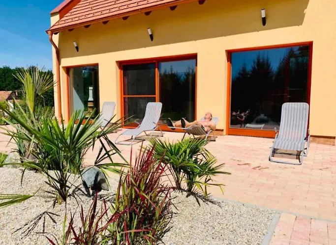 Vendvidéki Pihenőházak * Felsőszölnök